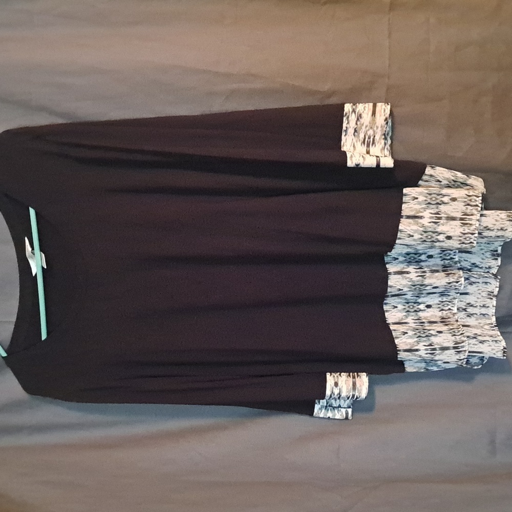 Christopher & Banks XL women's top.